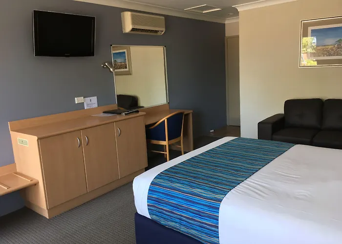 Edward Parry Motel And Apartments