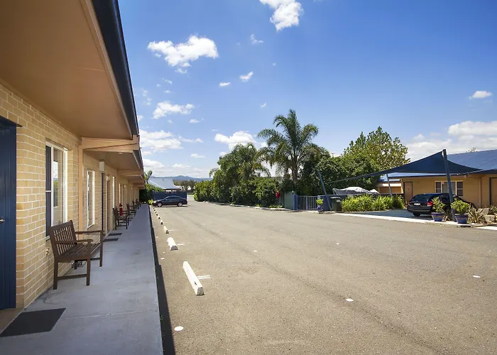 Edward Parry Motel And Apartments