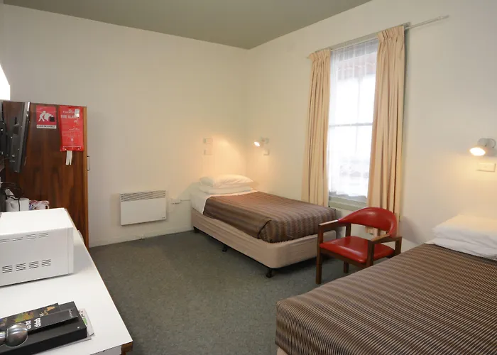 Bridge Hotel