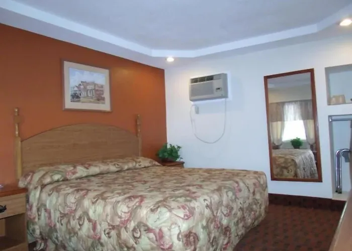 Woodlawn Hills Motel