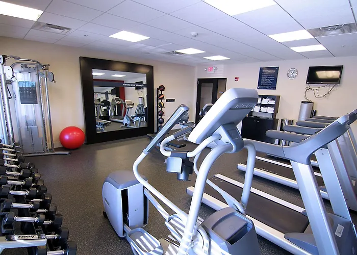 Hampton Inn & Suites Grand Forks