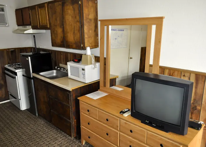 Andrews Motor Inn