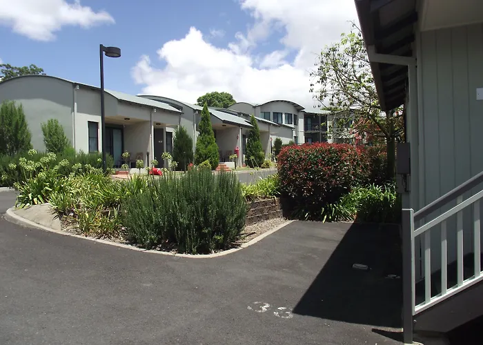 Eastgate On The Range Motel