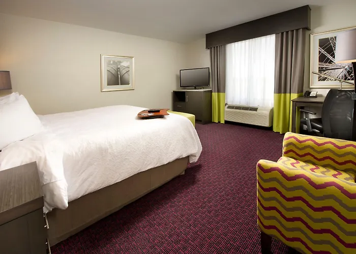 Hampton Inn & Suites - Buffalo Airport