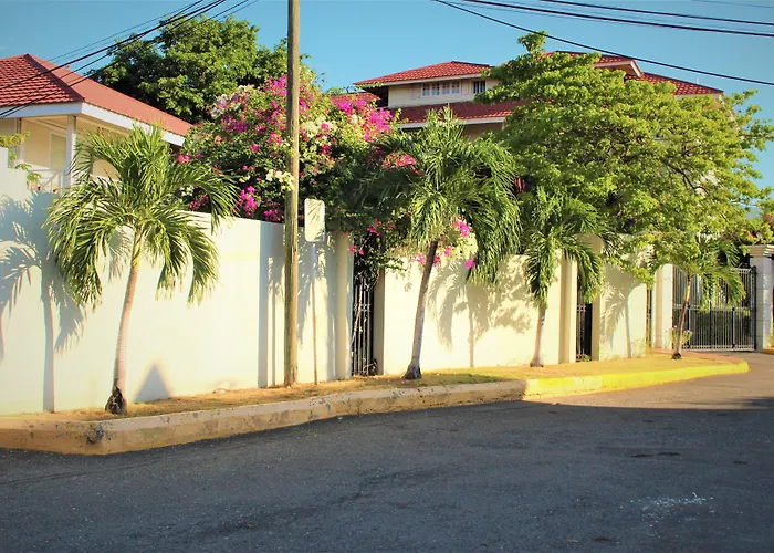 Altamont Court Hotel