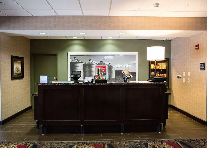 Hampton Inn & Suites Bismarck Northwest