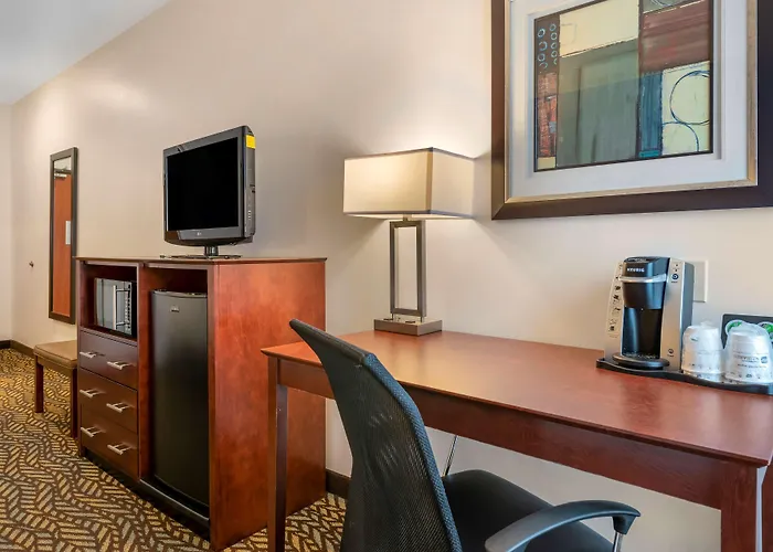 Best Western Plus Covered Bridge Inn