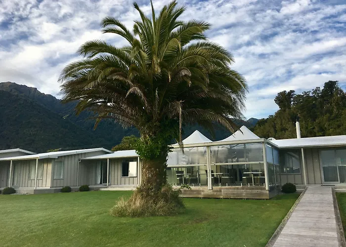 Franz Josef Oasis