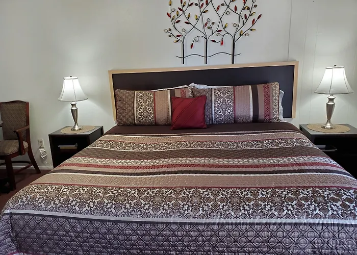 Sonoma Lodge