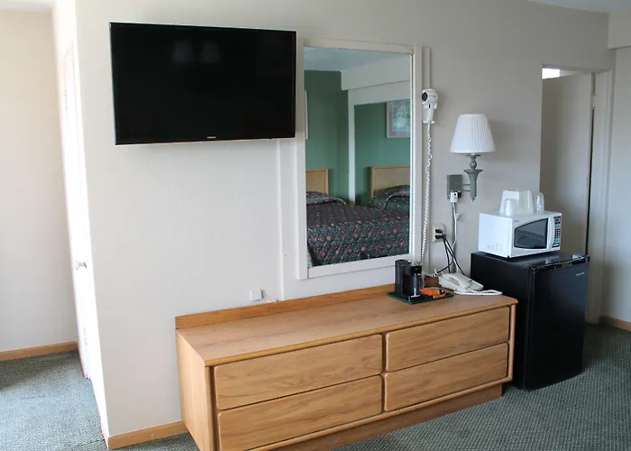 American Motor Inn - Rock Island