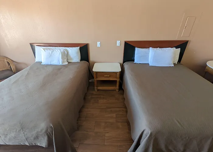 Summer Breeze Motel
