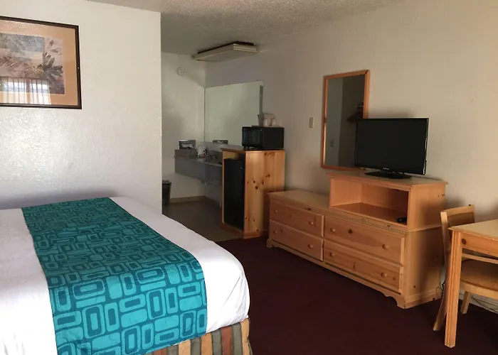 Pine Tree Inn