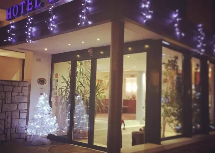 Hotel Diana