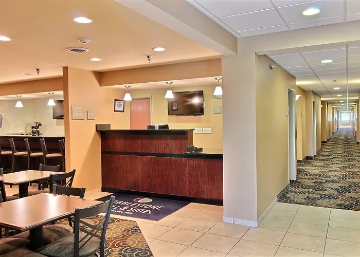 Amerivu Inn And Suites - Crookston