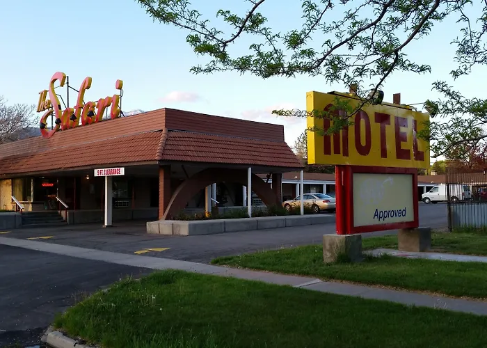 Safari Motel
