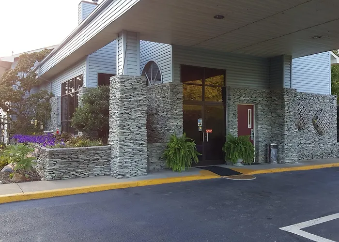 Americourt Hotel - Mountain City