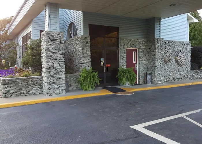 Americourt Hotel - Mountain City