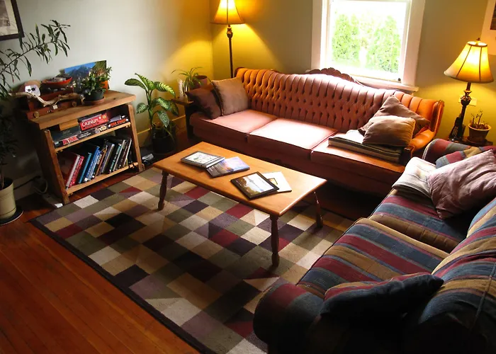 Tofino Trek Inn B & B