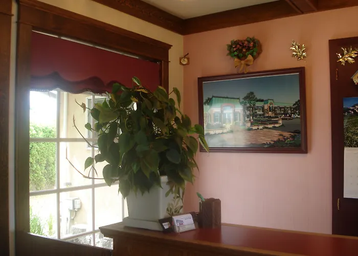 Sequim West Inn