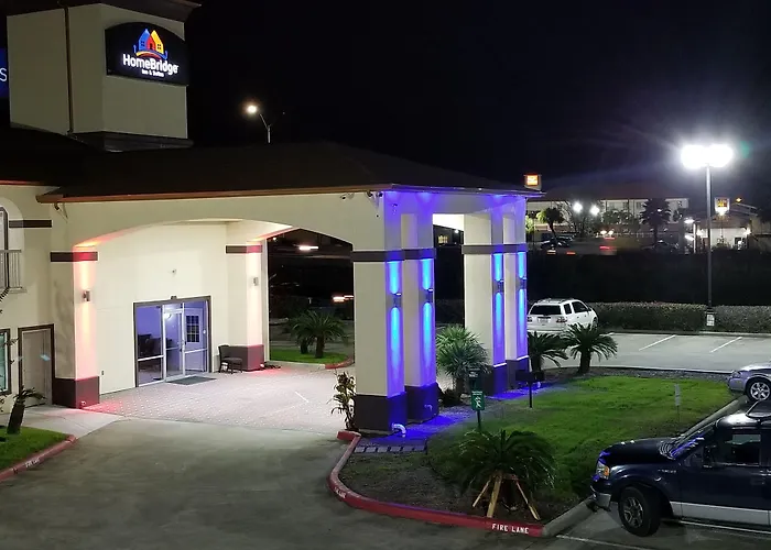 Homebridge Inn And Suites