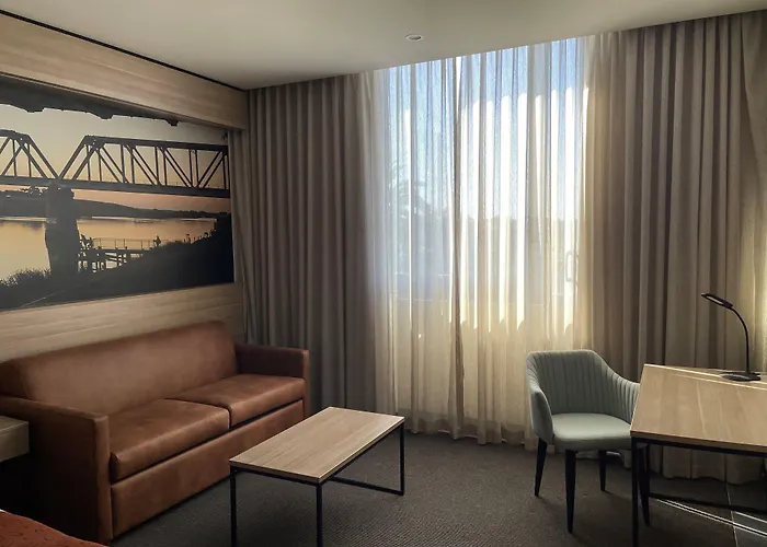 Bridgeport Hotel