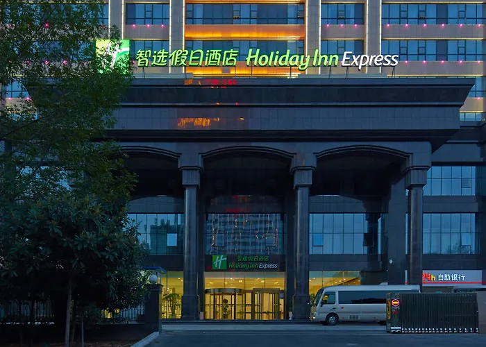 Holiday Inn Express Luoyang City Center By Ihg