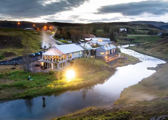 Frost And Fire Hotel