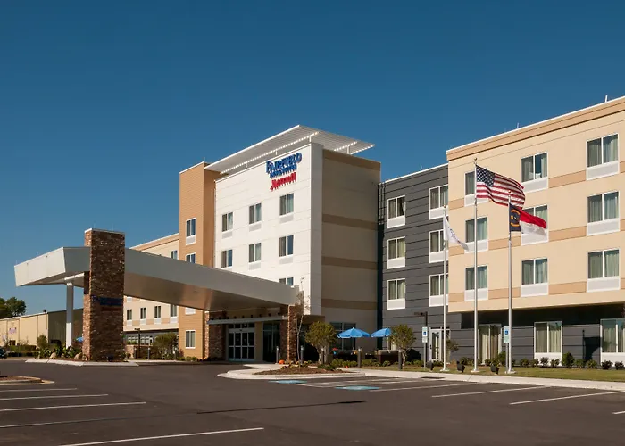 Fairfield Inn & Suites By Marriott Fayetteville North