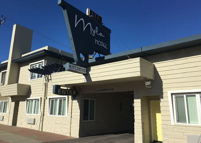 Mylo Hotel