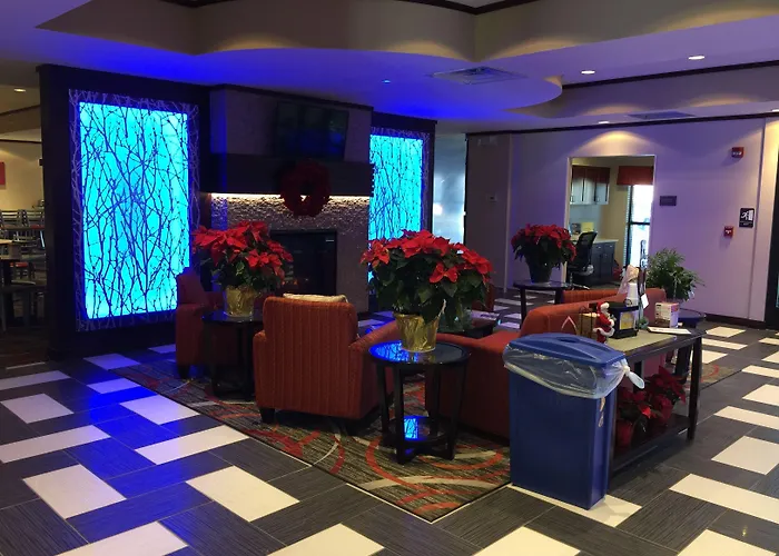 Comfort Suites Uniontown