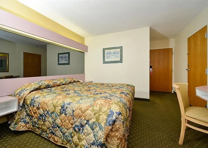 Travelers Inn