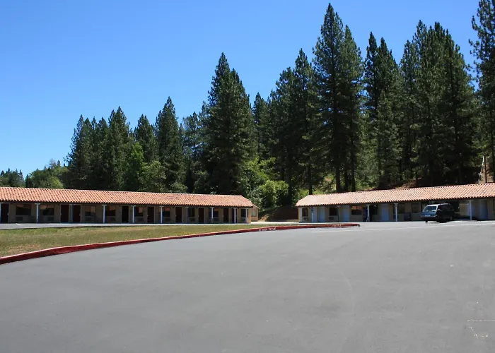 Gold Trail Motor Lodge