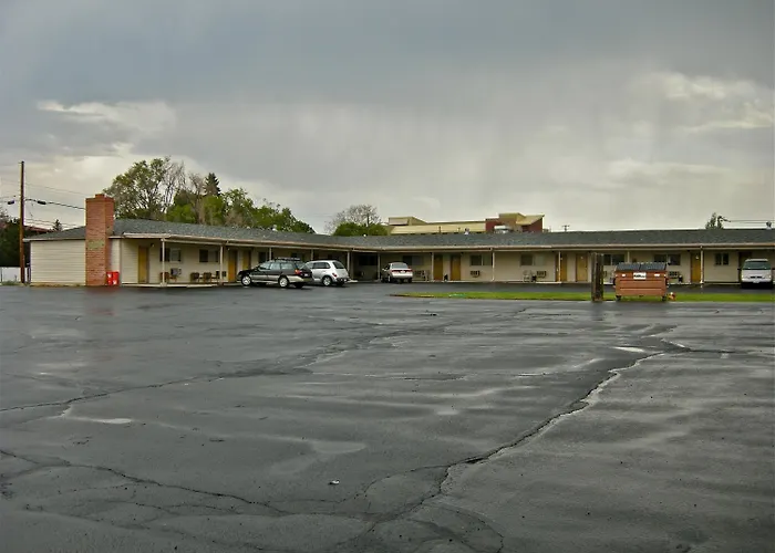 Hub Motel
