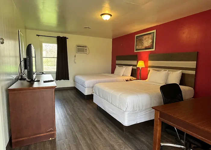 Thruway Holiday Motel