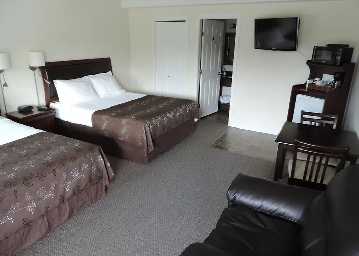Bayshore Waterfront Inn