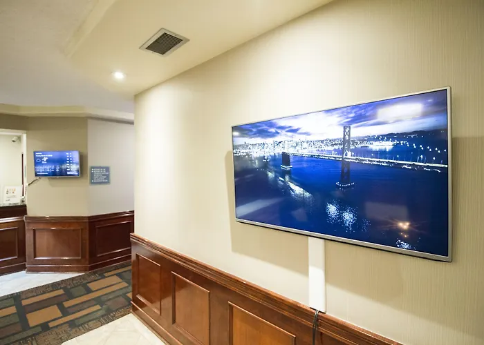 Foxwood Inn & Suites Drayton Valley