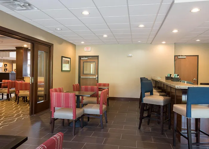 Comfort Suites Bridgeport - Clarksburg