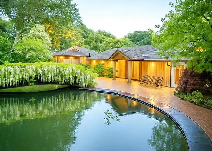 Pinetum Gardens Retreats