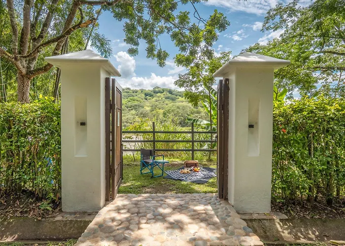 Casa Jacaranda Hotel Boutique -Cauca Viejo- Mayores De 14 Anos
