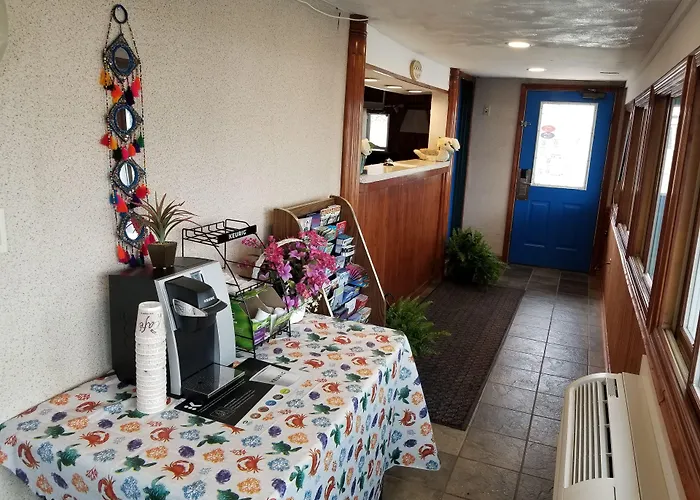 Tides Motel - Hampton Beach