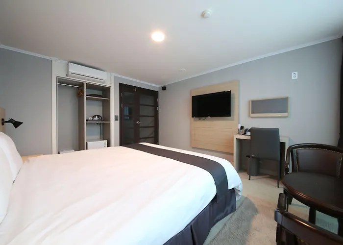 Gyeongpo Soo Hotel