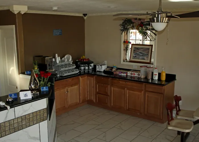 Executive Inn Snyder