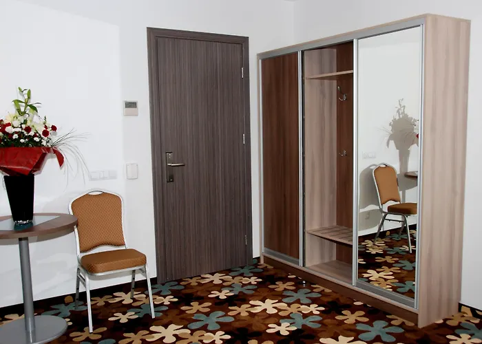 Algiro Hotel