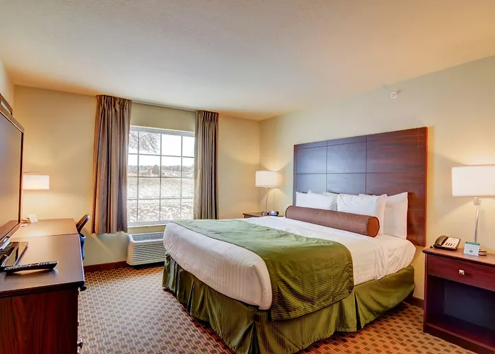 Cobblestone Hotel & Suites - Punxsutawney