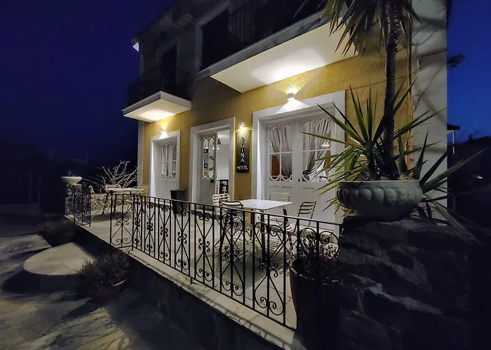 Hotel Aegina