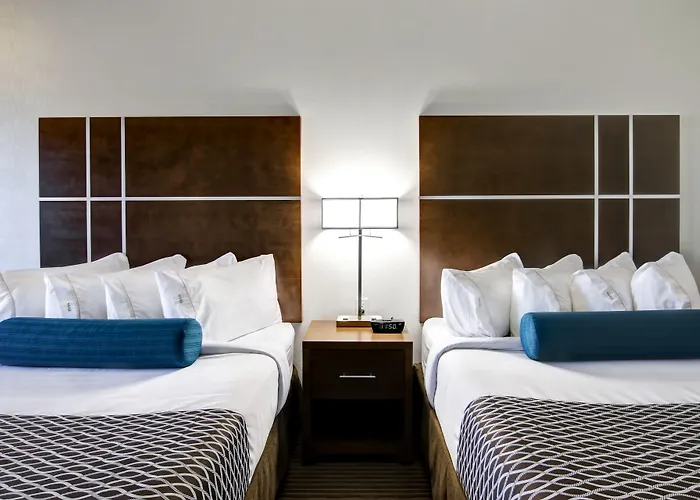 Canalta Hotel Martensville