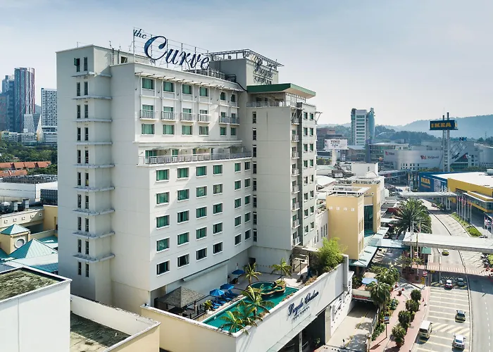 Royale Chulan The Curve