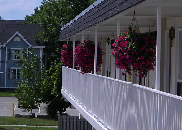 Fairway Inn By The Falls