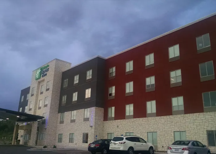 Holiday Inn Express & Suites Price By Ihg
