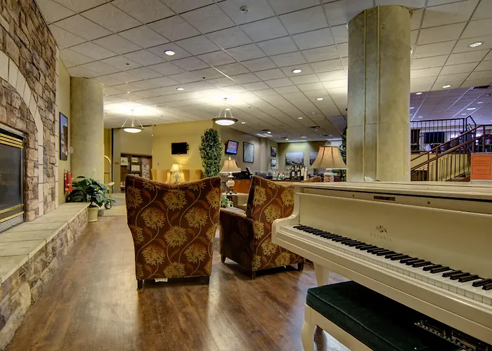 The Suites Hotel At Waterfront Plaza